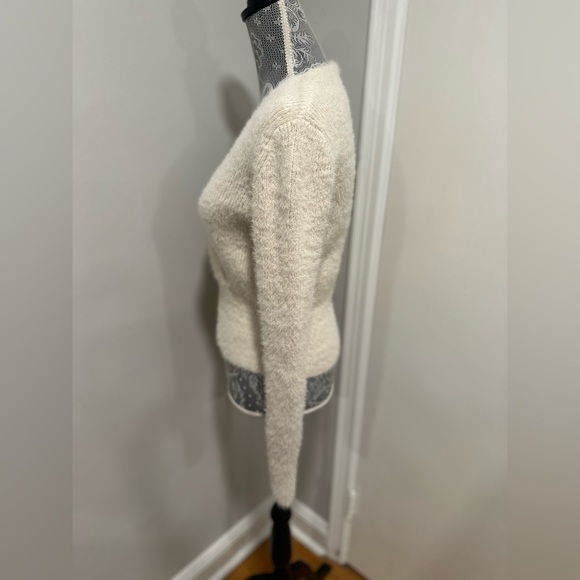 NWT Pink Rose Womans Sz:M Cream Fuzzy Soft Faux Wrap Vneck winter Cloud Sweater. - Picture 15 of 16